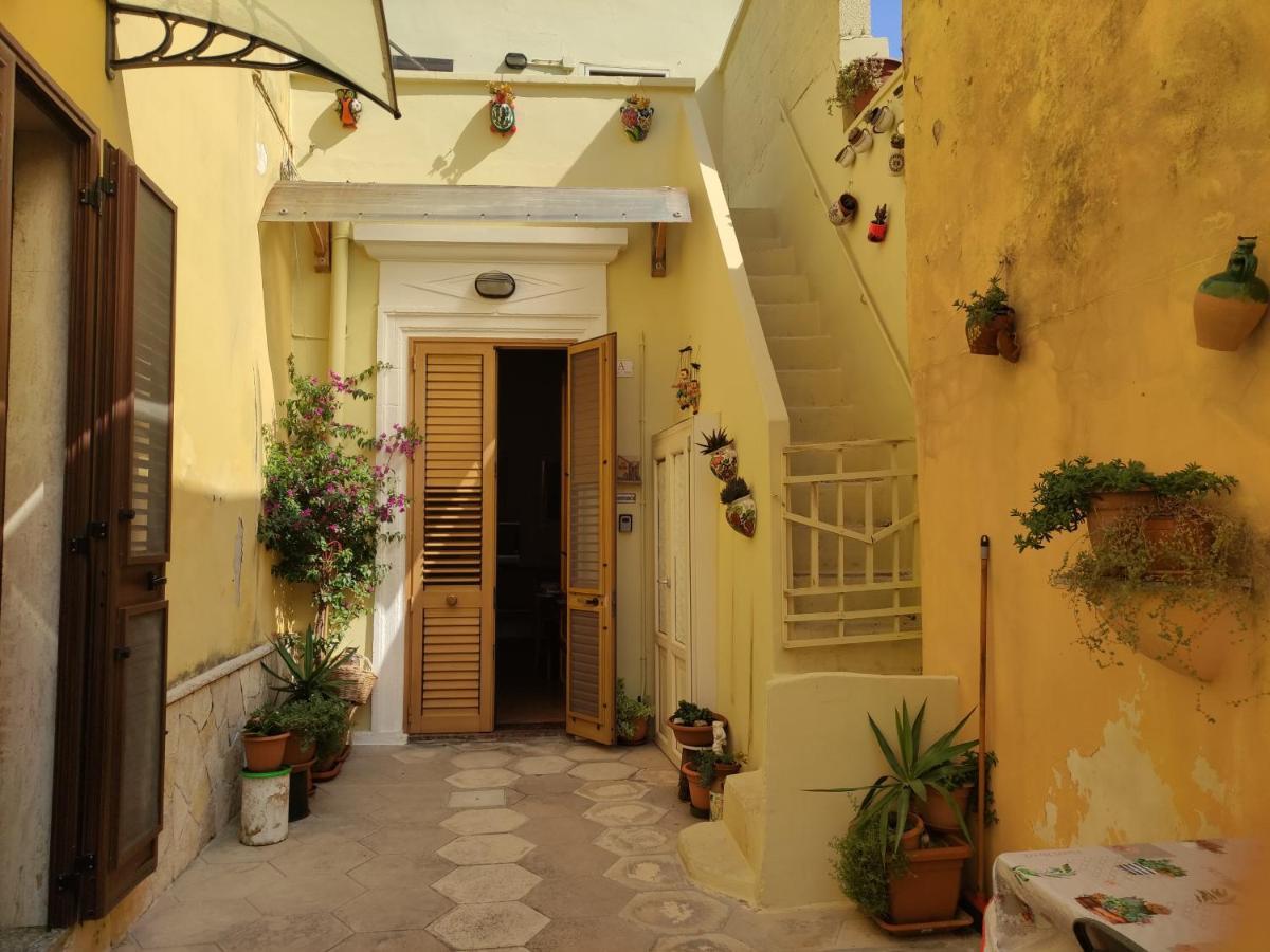 La Casa Di Giu Salento Villa Surbo Exterior photo