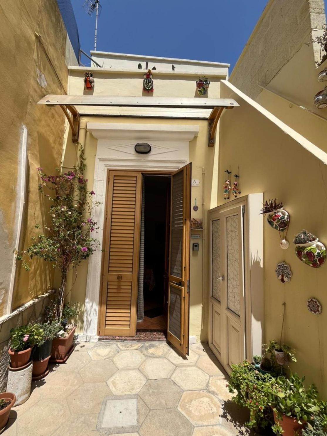 La Casa Di Giu Salento Villa Surbo Exterior photo